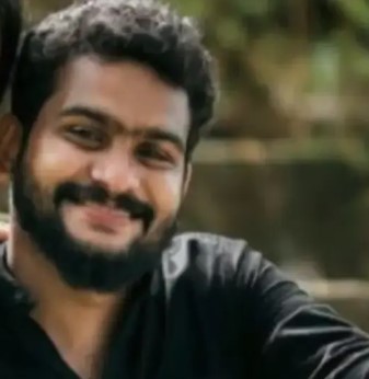 നവവരന്‍ വിവാഹദിവസം ജീവനൊടുക്കിയ നിലയില്‍.