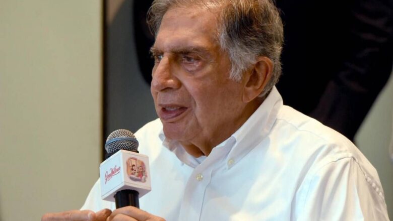 രത്തൻ ടാറ്റ അന്തരിച്ചു