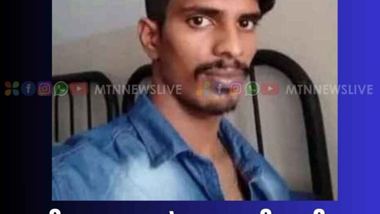 വിവാഹാഭ്യർത്ഥന നിരസിച്ച അധ്യാപികയെ ക്ലാസ് മുറിയിൽ കുത്തി കൊന്നു