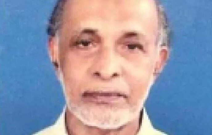 പൂര്‍വവിദ്യാര്‍ഥി സംഗമത്തില്‍ പ്രസംഗിക്കവേ മുൻ അധ്യാപകൻ കുഴഞ്ഞുവീണ് മരിച്ചു