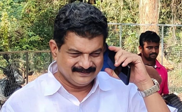 ഫോണ്‍ ചോര്‍ത്തിയെന്ന വിഷയത്തില്‍ പി വി അന്‍വറിനെതിരെ കേസെടുക്കാന്‍ തെളിവില്ലെന്ന് പൊലീസ്.