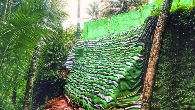 കുറ്റാളൂർ – കാരാത്തോട് എം എൽ എ റോഡ് ഇടിഞ്ഞ ഭാഗം കെട്ടി പൊക്കുന്നതിന് 98.5 ലക്ഷം രൂപയുടെ ഭരണാനുമതി