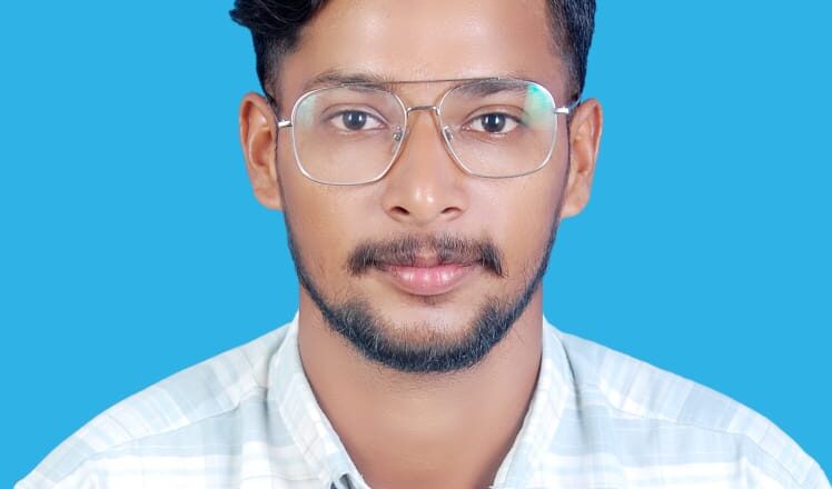 യാത്രക്കിടെ വിമാനത്തിൽ കുഴഞ്ഞുവീണ യുവാവ് മരിച്ചു.