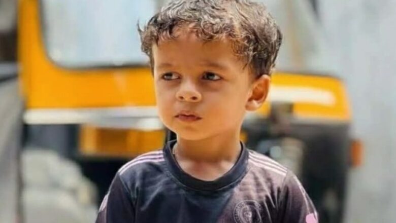 ബൈക്കിന് പിന്നിൽ കാറിടിച്ചുണ്ടായ അപകടം; നാല് വയസ്സുകാരന് ദാരുണാന്ത്യം