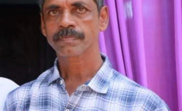 കെട്ടിടം പൊളിക്കുന്നതിനിടെ സ്ലാബ് തകർന്ന് വീണ് മൂന്നിയൂർ സ്വദേശി മരിച്ചു.