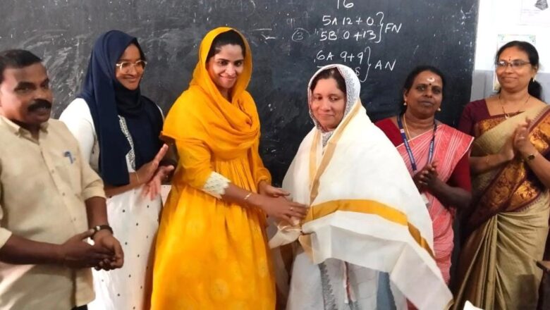 പത്താം ക്ലാസ് തുല്യതാ പഠന കേന്ദ്രത്തിൽ വനിതാ ദിനാചരണം; മുതിർന്ന പഠിതാക്കളെ ആദരിച്ചു