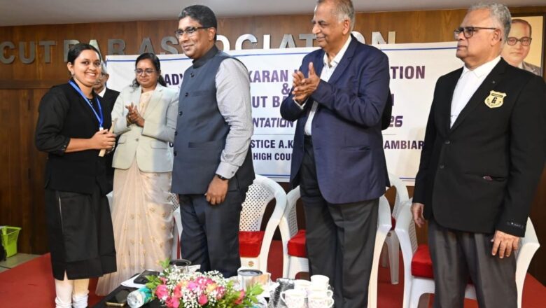 അഡ്വ. ധന്യ വി.പി.ക്ക് അഡ്വ. കെ. ഭാസ്കരൻ നായർ ഫൗണ്ടേഷൻ പുരസ്കാരം