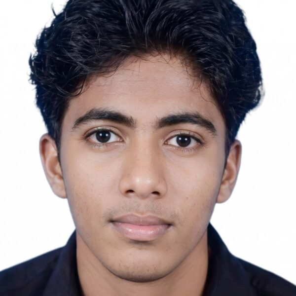 നിർത്തിയിട്ടിരുന്ന ലോറിക്ക് പിന്നിൽ പിക്കപ്പ് വാനിടിച്ച് യുവാവ് മരിച്ചു