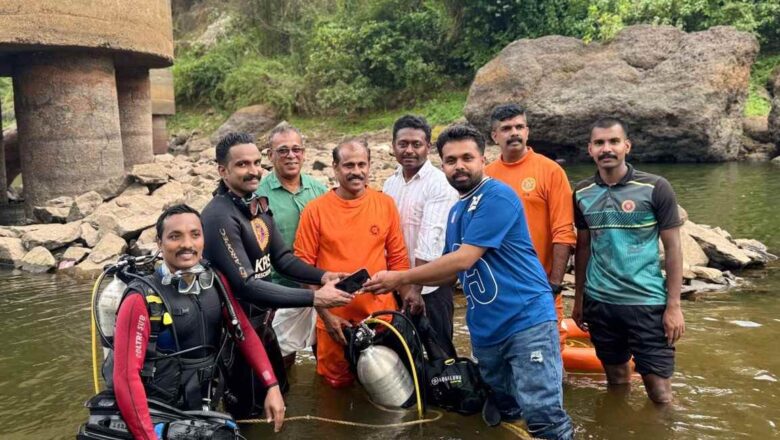 മമ്പുറം പുഴയിൽ വീണ ഒരു ലക്ഷം രൂപയുടെ ഐഫോൺ സ്കൂബ ടീം കണ്ടെത്തി