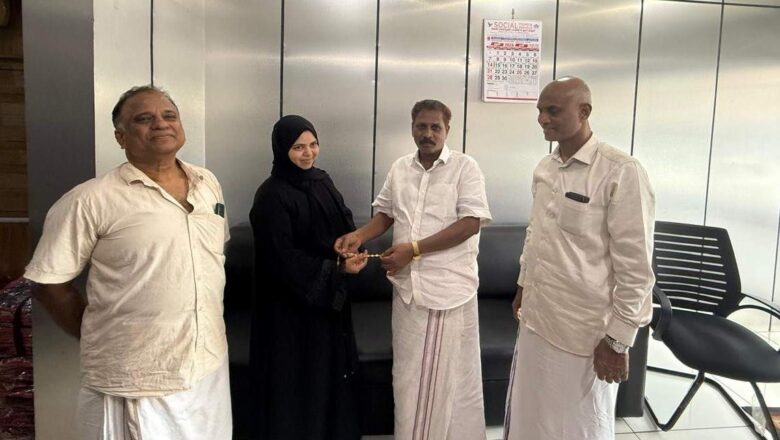 സത്യസന്ധതയുടെ മാതൃകയായി സി.ടി മൊയ്തീൻ; വഴിയിൽ ലഭിച്ച രണ്ടര പവൻ സ്വർണാഭരണം ഉടമയ്ക്ക് കൈമാറി