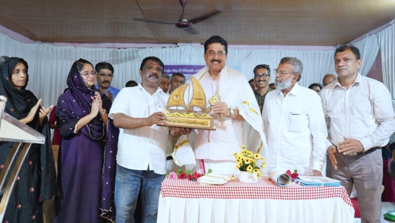 പഴയ അഞ്ചാം ക്ലാസുകാരൻ പൊതുവിദ്യാഭ്യാസ മന്ത്രിയായി സ്കൂളിലെത്തി; പറവണ്ണ ജി.എം.യു.പി. സ്കൂളിൽ ആവേശകരമായ സ്വീകരണം