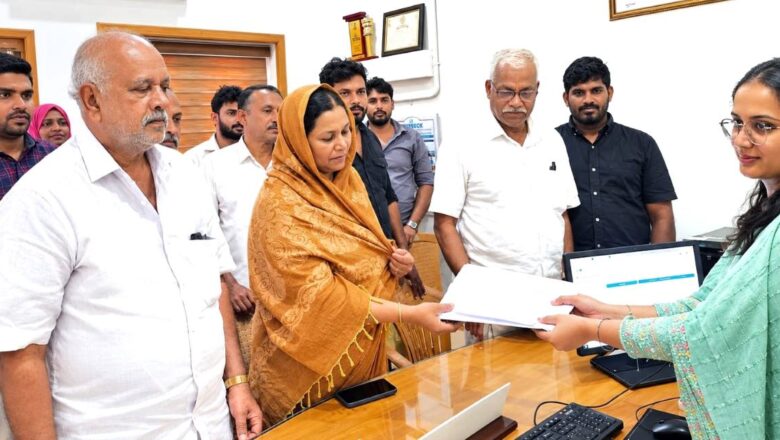 വേങ്ങര ഗ്രാമപഞ്ചായത്ത് ഉപതെരഞ്ഞെടുപ്പ്: മൂന്നാം വാർഡിൽ കെ.പി ഹസീന ഫസൽ നാമനിർദ്ദേശ പത്രിക നൽകി
