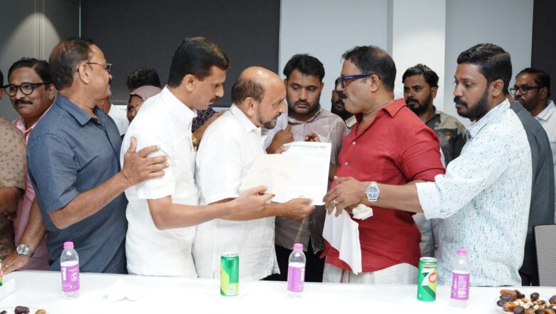കൂരിയാട് – കച്ചേരിപ്പടി റോഡിന്റെ ശോചനീയാവസ്ഥ: പണി വേഗത്തിൽ പൂർത്തിയാക്കാൻ RAAF മന്ത്രിക്ക് നിവേദനം നൽകി